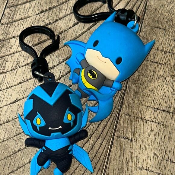 DC Baby and boy bat 🦇 Superhero 🦸 book 📖 bag clips. Also Keychain hook 🪝 - Picture 17 of 17
